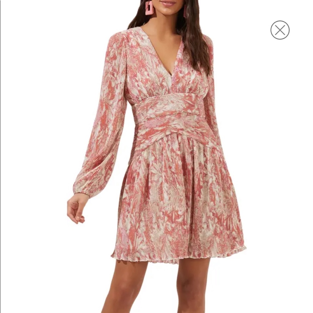 Sold out ASTR The label floral plisse dress
